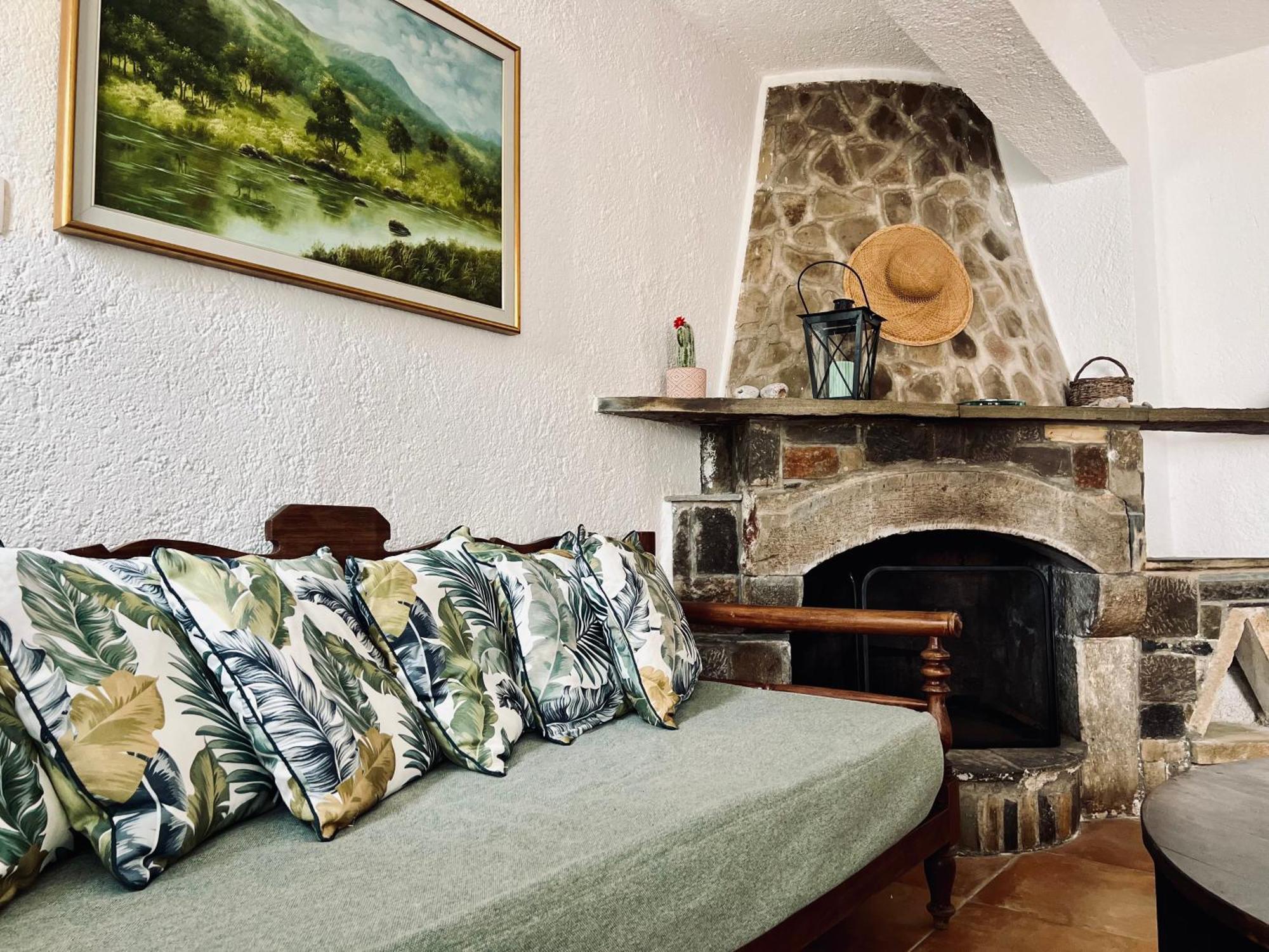 Gioma Garden Villas Istron Buitenkant foto