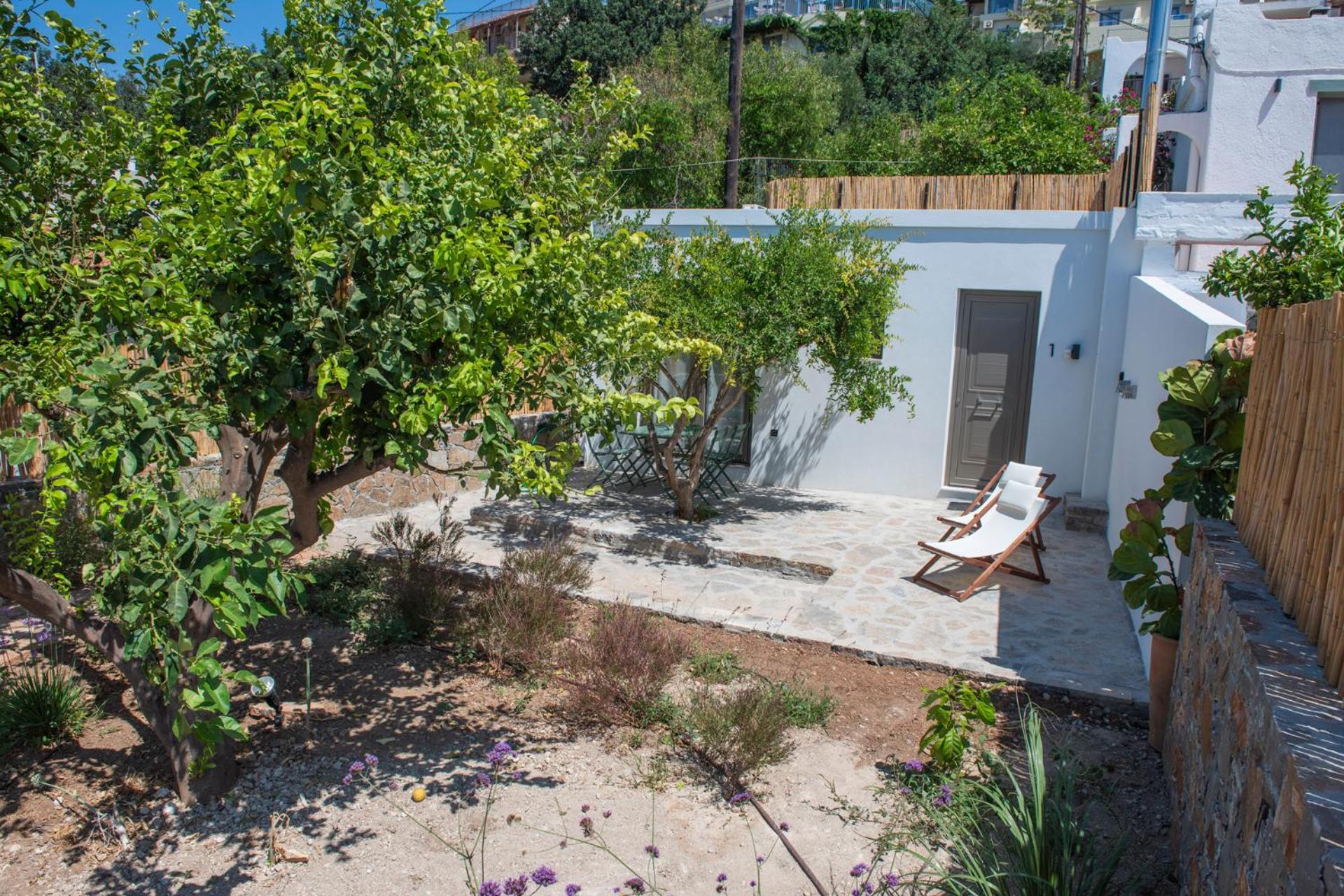 Gioma Garden Villas Istron Buitenkant foto